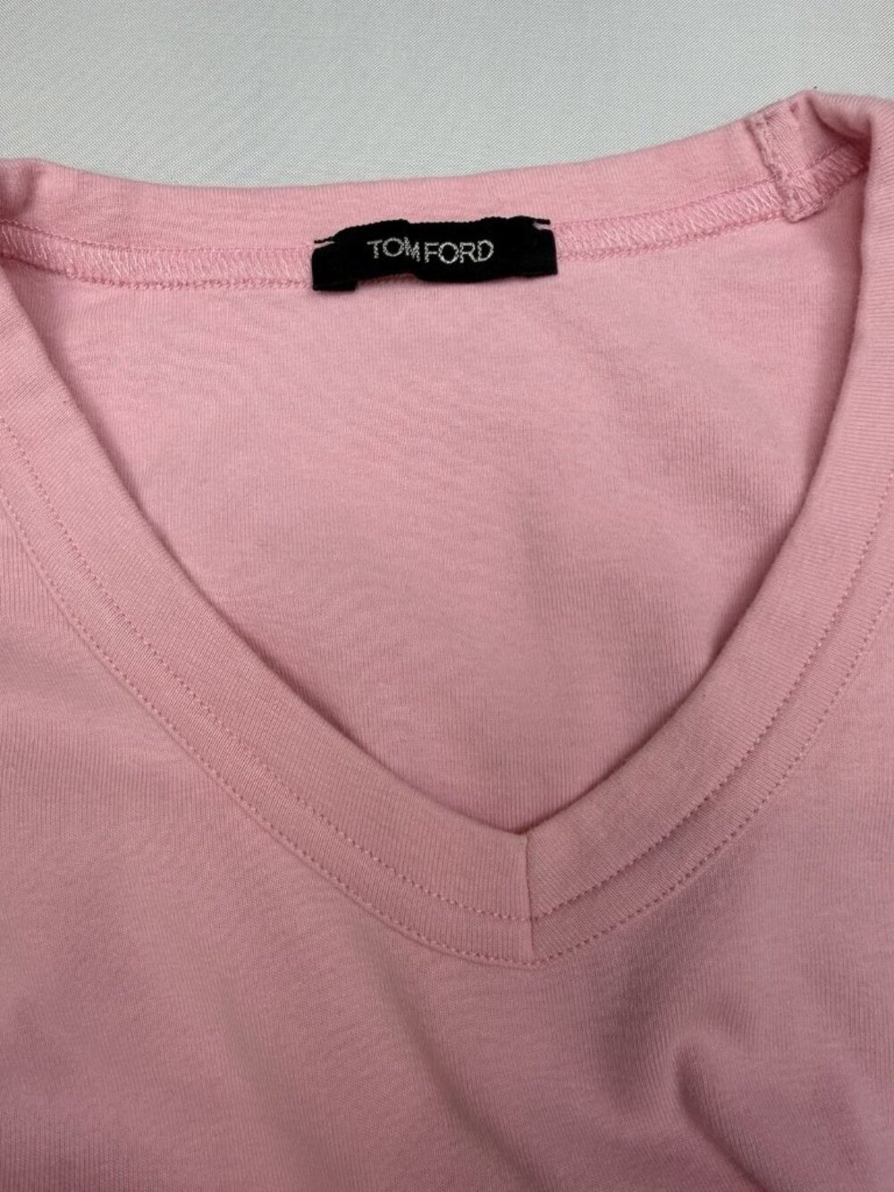 TOM FORD Pink V-Neck Short Sleeve Unisex T-Shirt - Cotton Blend - Logo - Size M - Picture 10 of 13